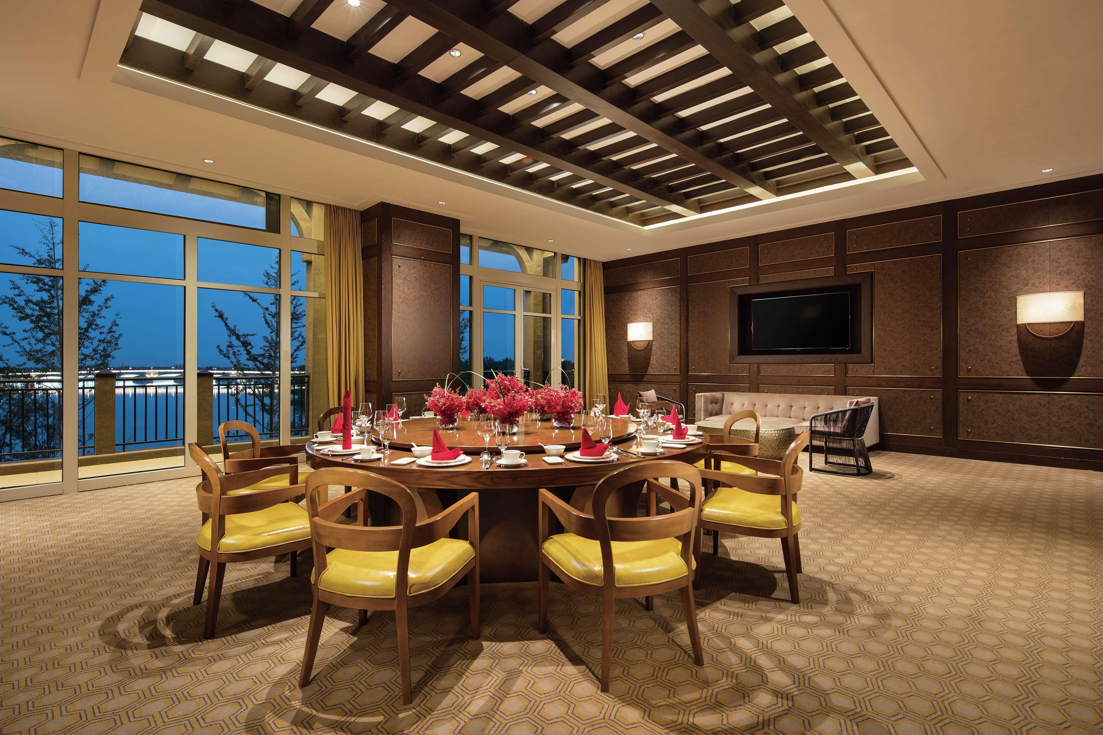 Hilton Wenan Hotel Langfang Eksteriør billede